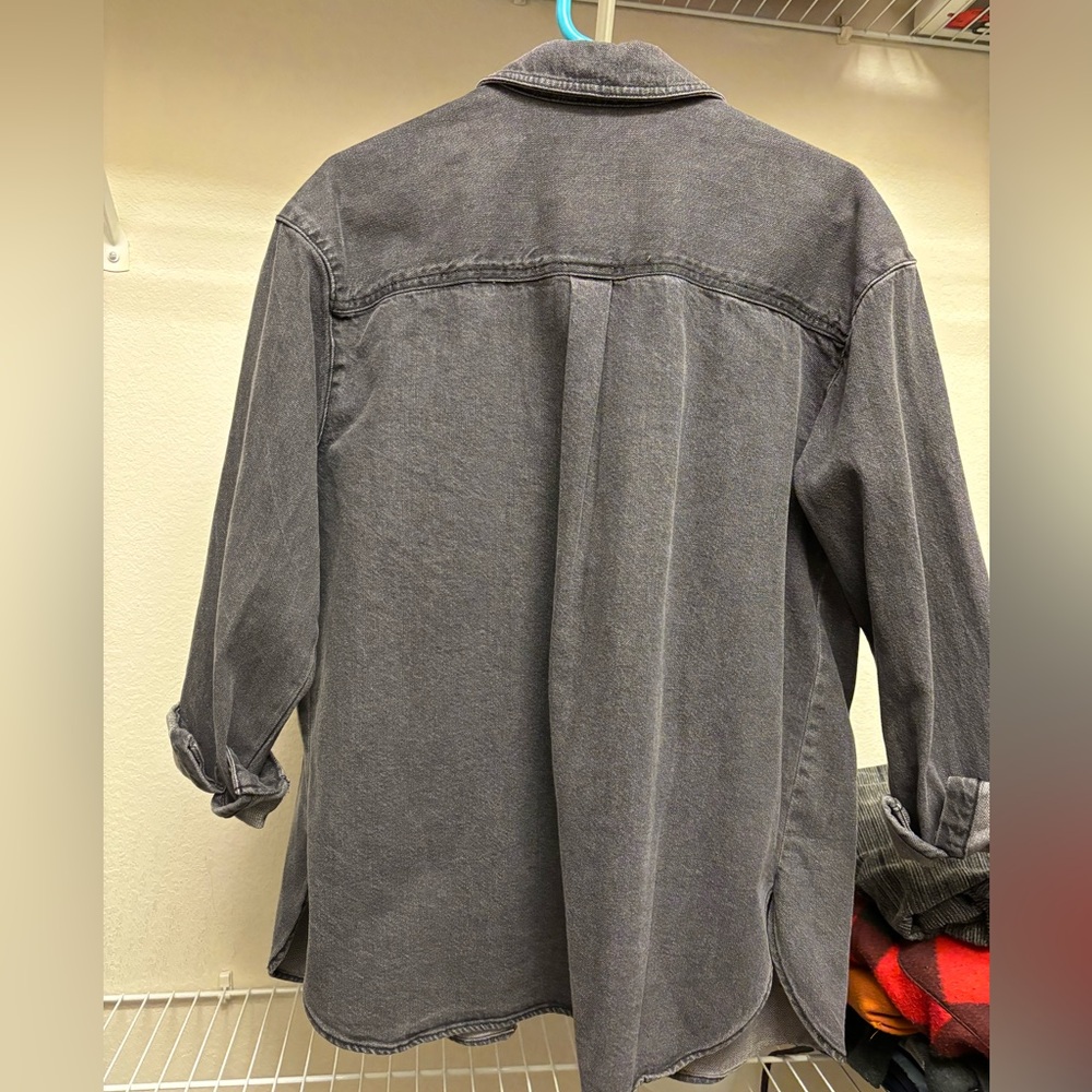 Universal Thread Oversized Denim Jacket - Medium - Picture 4 of 4